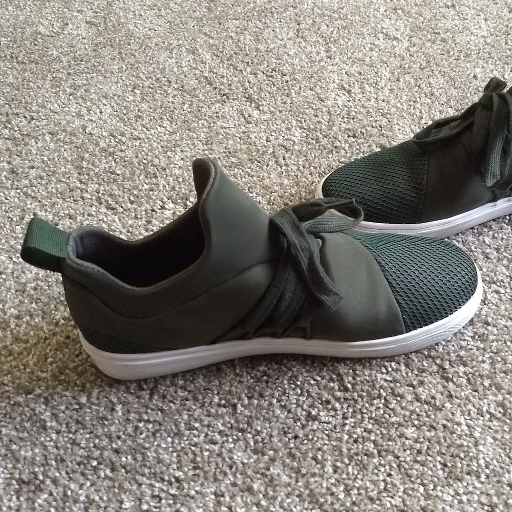 Steve Madden Sneakers